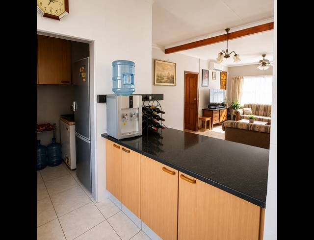 3 BEDROOM TOWNHOUSE FOR SALE IN GOLF PARK